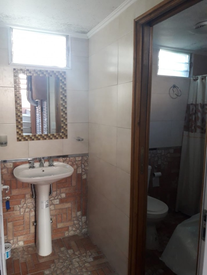 AMPLIA CASA EN CARILO CON PILETA Y JACUZZI EXTERIOR