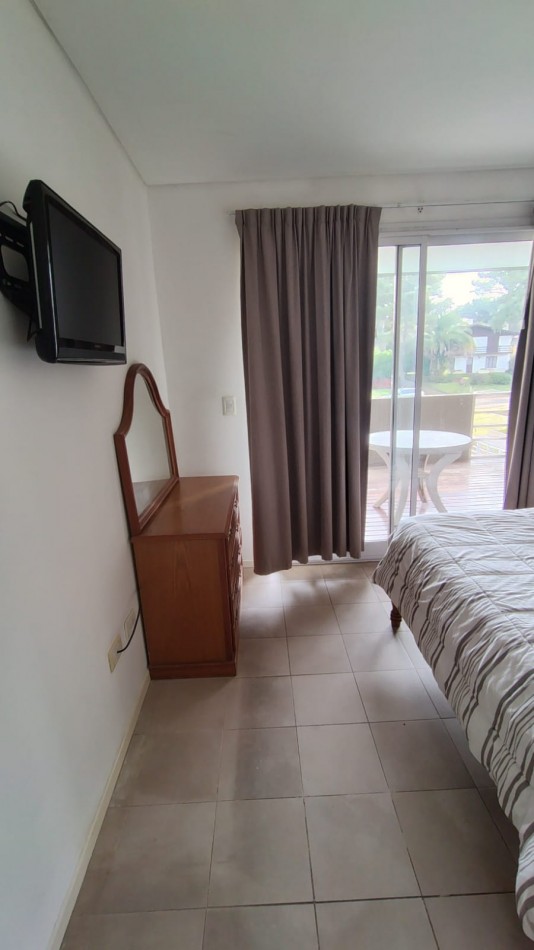 DEPARTAMENTO CON PILETA Y COCHERA