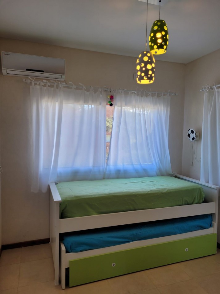 DEPARTAMENTO DE 3 AMBIENTES CON PARRILLA, PILETA Y COCHERA 