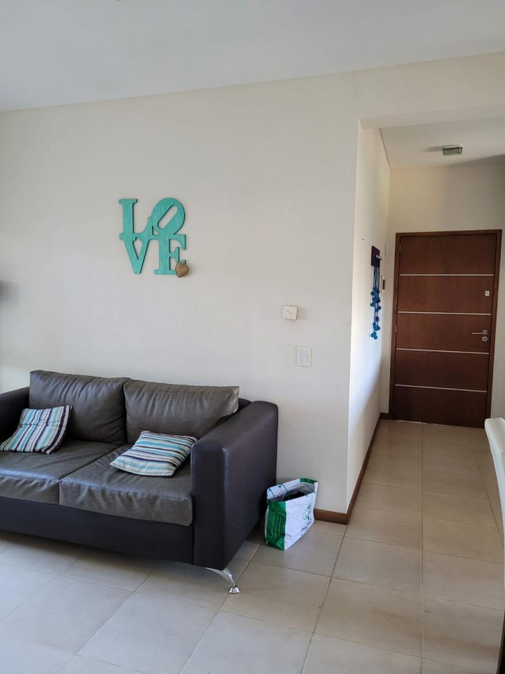 DEPARTAMENTO DE 3 AMBIENTES CON PARRILLA, PILETA Y COCHERA 