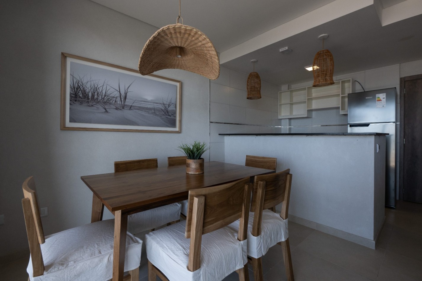 DEPARTAMENTO FRENTE AL MAR CON TERRAZA DE 90m²