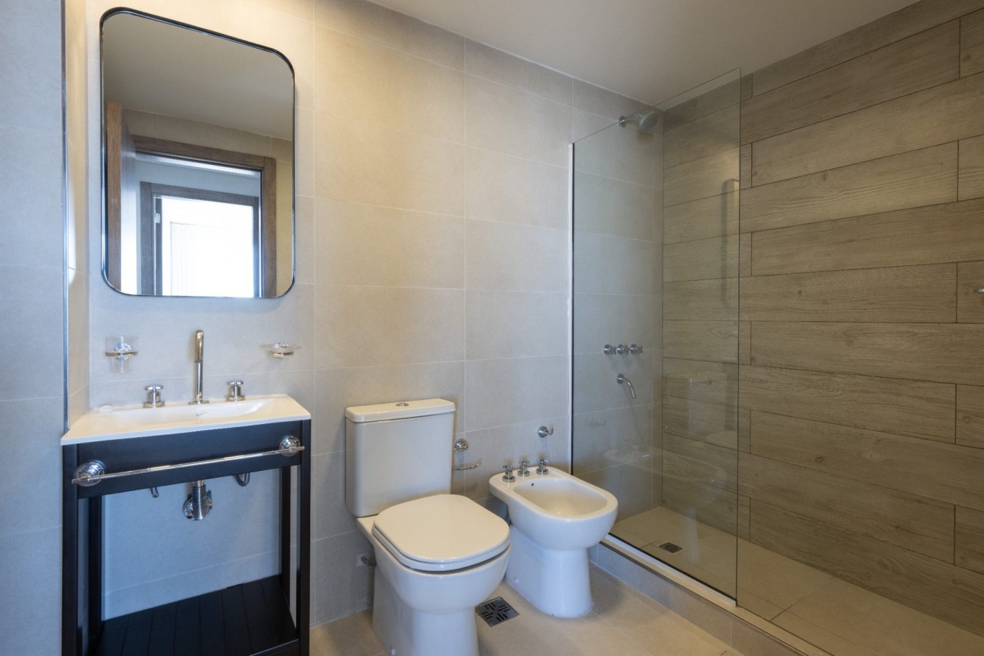 DEPARTAMENTO FRENTE AL MAR CON TERRAZA DE 90m²
