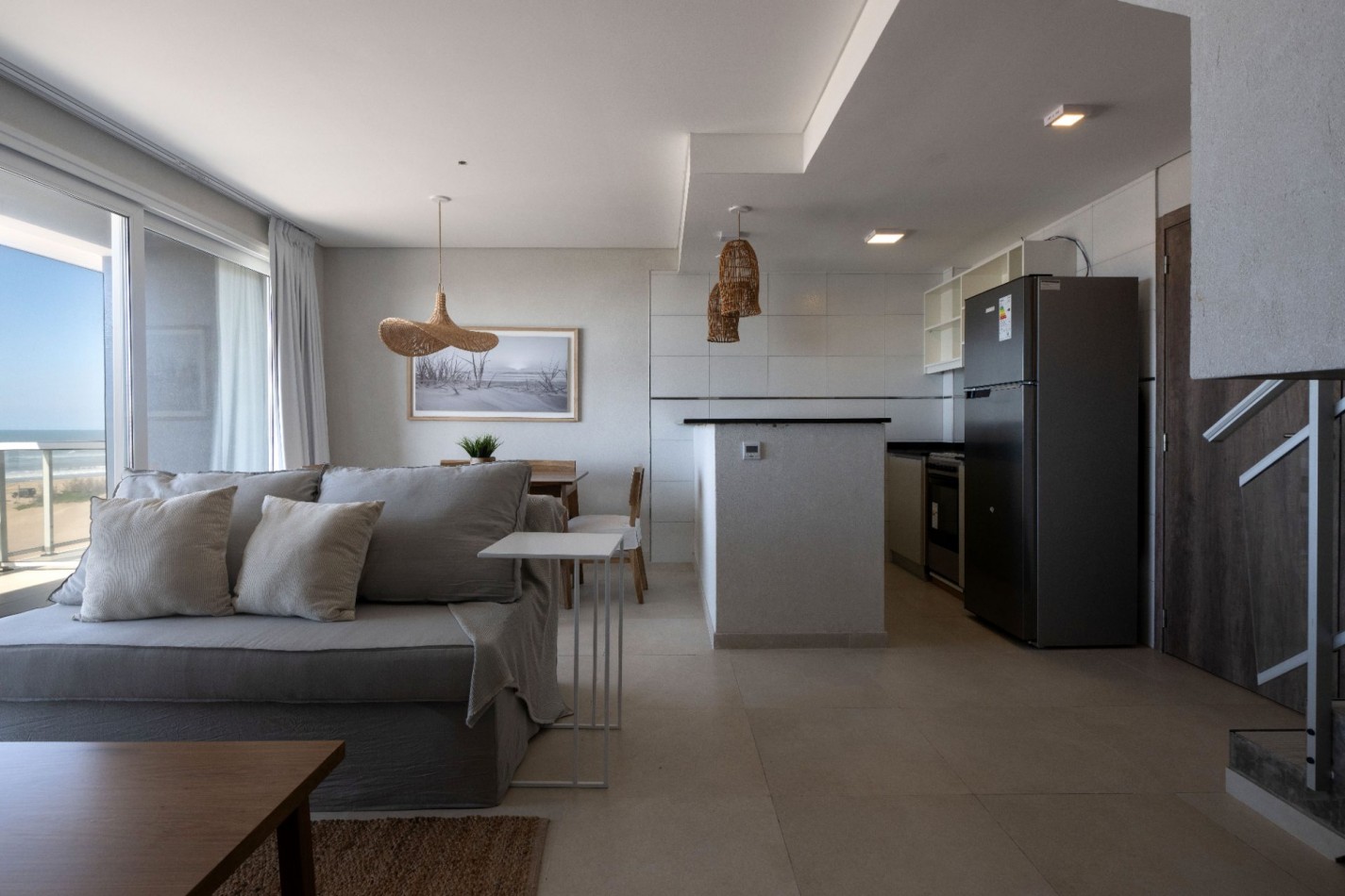 DEPARTAMENTO FRENTE AL MAR CON TERRAZA DE 90m²