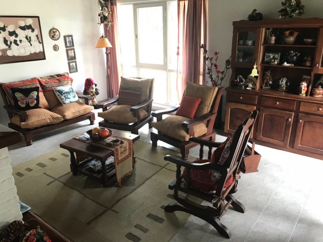 CASA EN AV. SHAW AL 1400 P/5 PERSONAS.