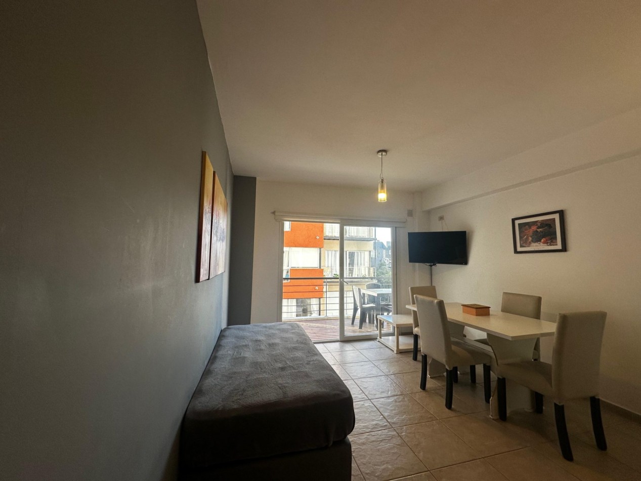 DEPARTAMENTO EN EL CENTRO DE PINAMAR