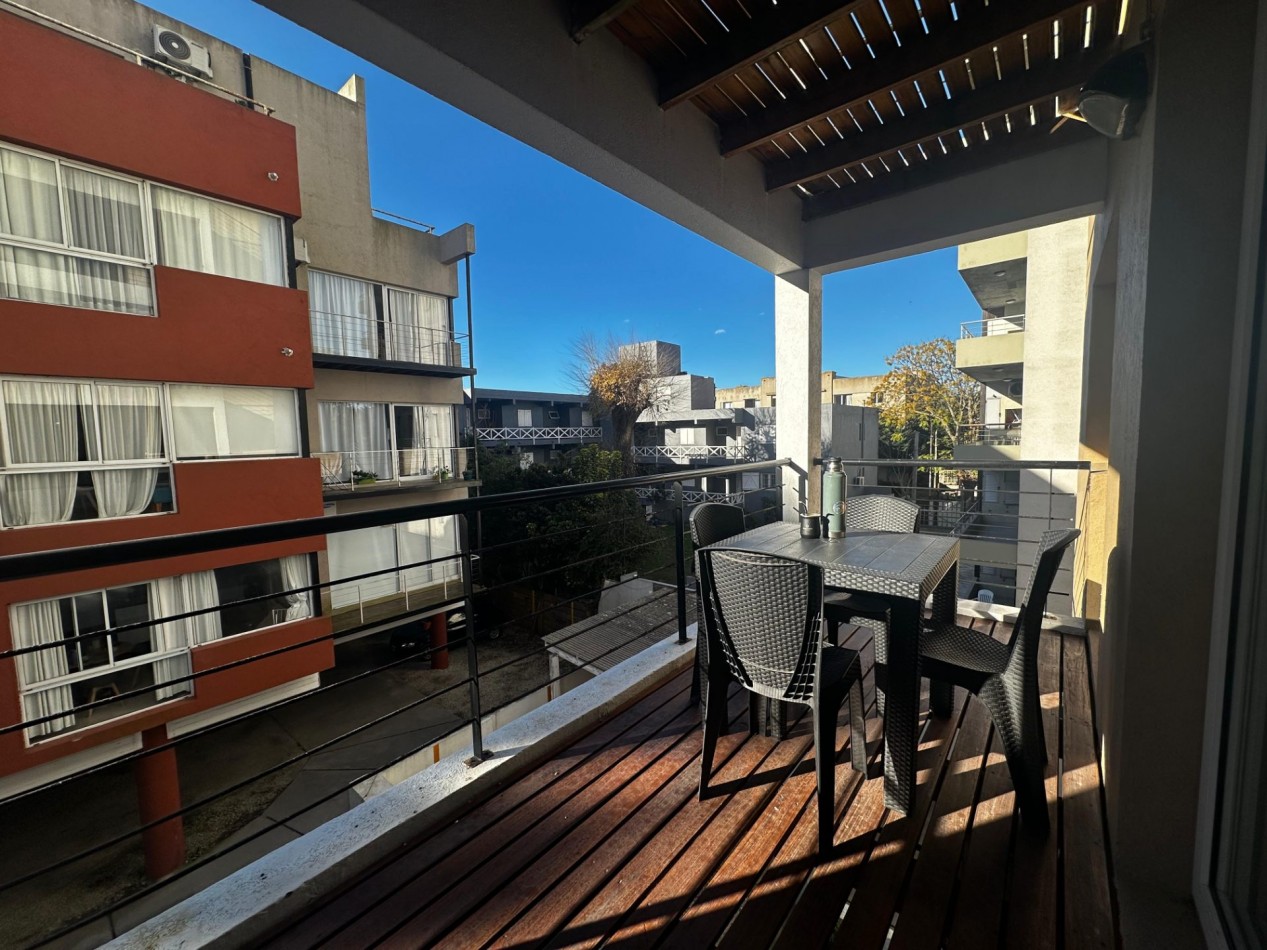 DEPARTAMENTO EN EL CENTRO DE PINAMAR