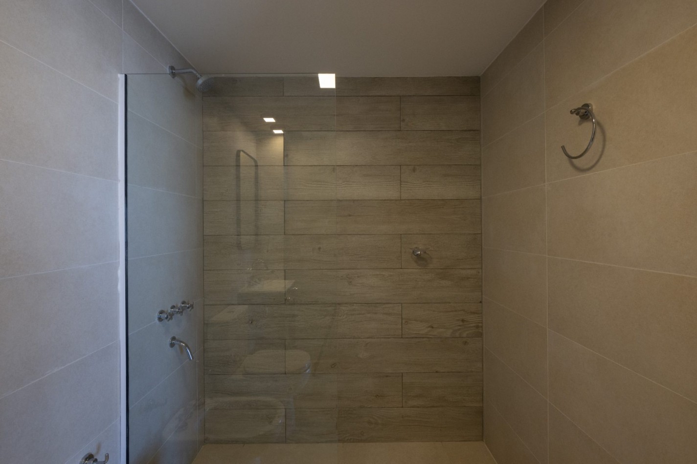 DEPARTAMENTO FRENTE AL MAR CON TERRAZA DE 90m²