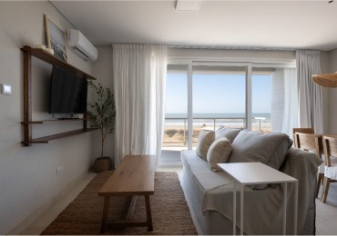 DEPARTAMENTO FRENTE AL MAR CON TERRAZA DE 90m²